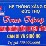 HỆ THỐNG XĂNG DẦU ĐỨC THỌ TRAO TẶNG QUÀ CHO NGƯỜI DÂN HUYỆN YÊN LẬP SAU CƠN BÃO SỐ 3.